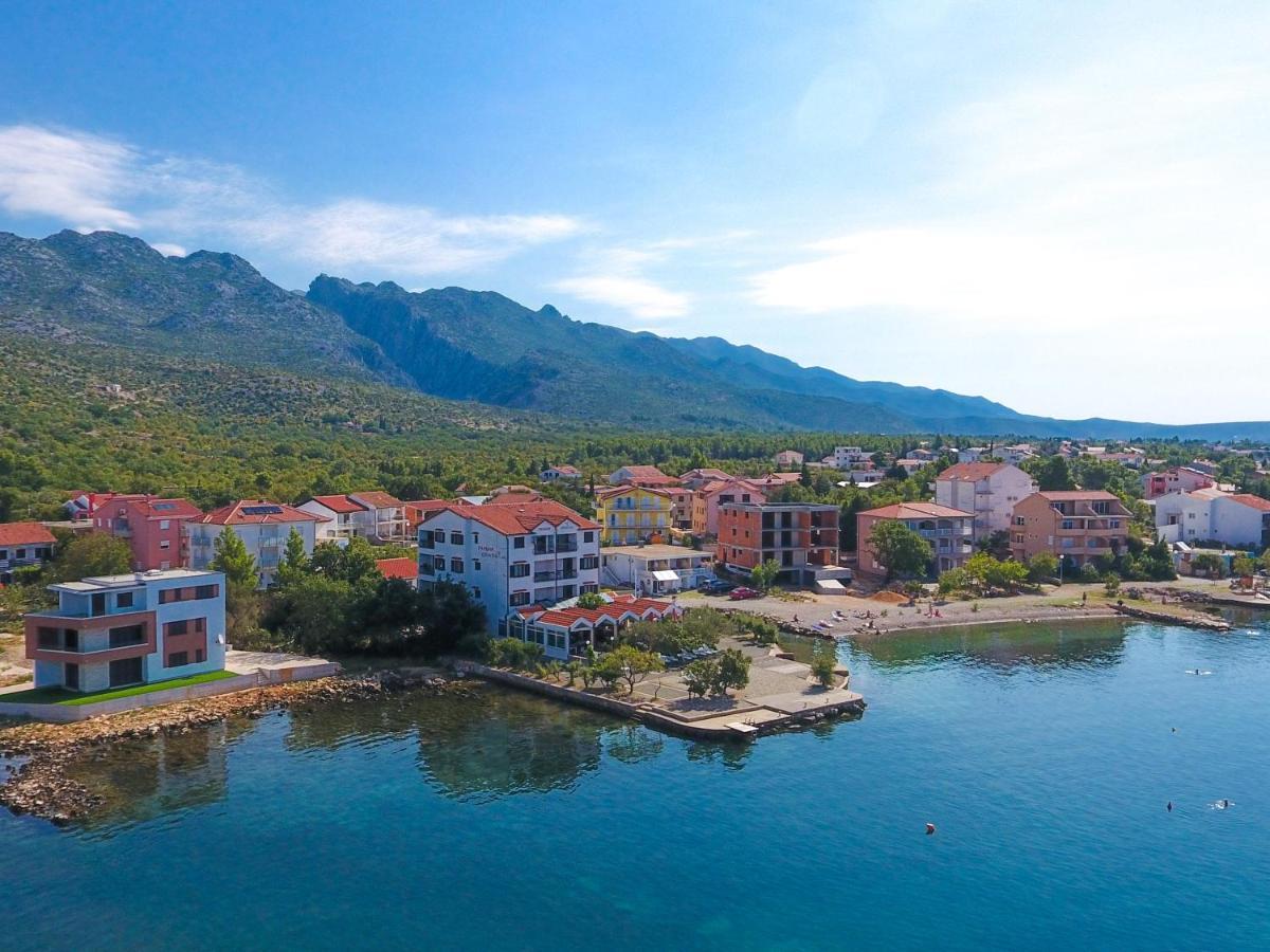 Pansion Croatia Acomodação com café da manhã Starigrad Paklenica Exterior foto