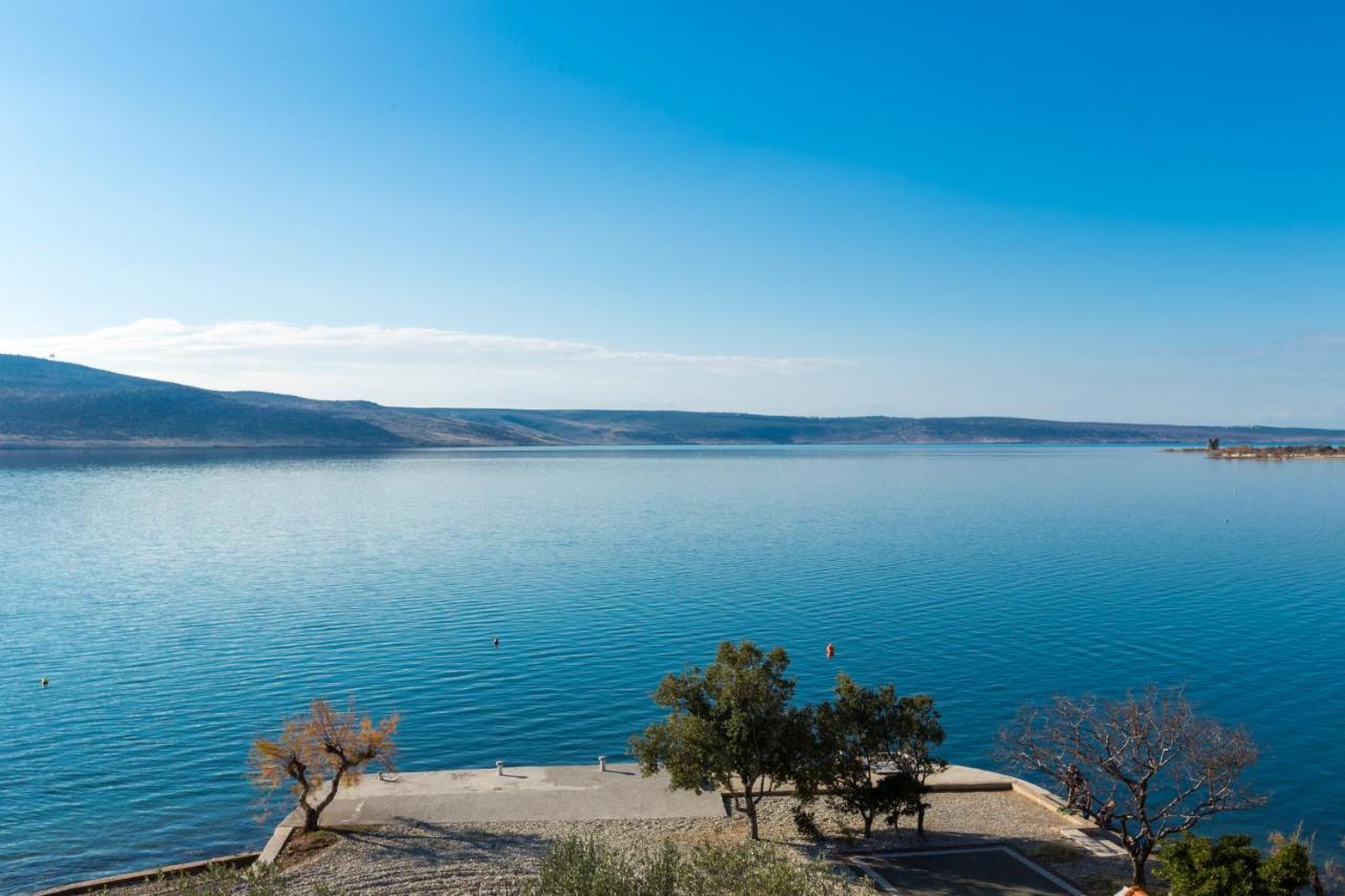 Pansion Croatia Acomodação com café da manhã Starigrad Paklenica Exterior foto